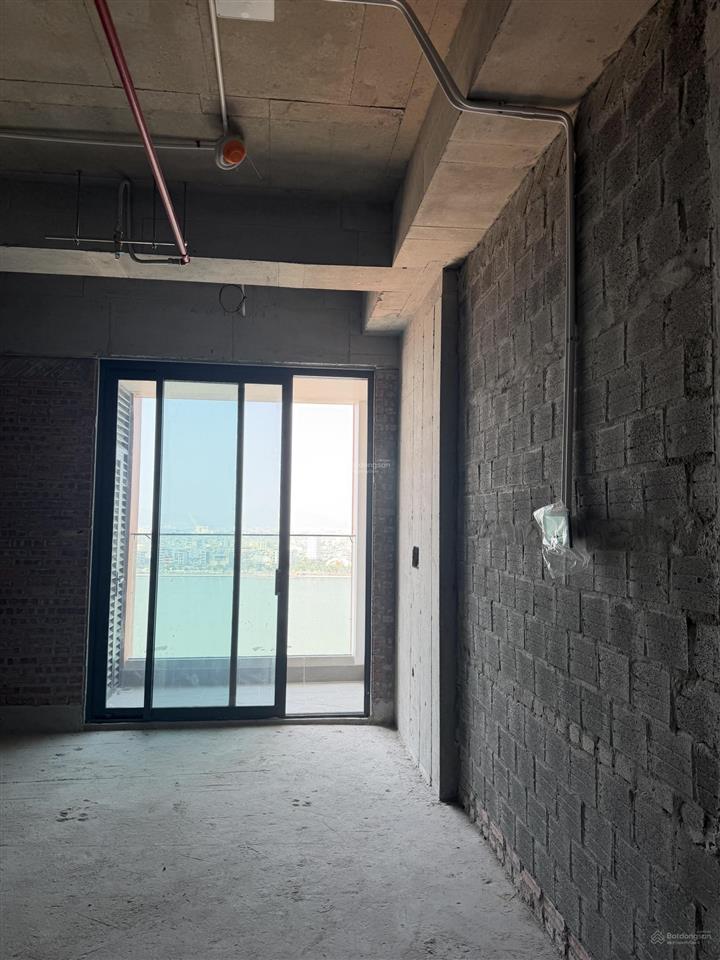 Căn stu tầng 2x mặt tiền sông hàn, view cầu rồng. hoàn thiện cho thuê ngay  0932 509 *** na