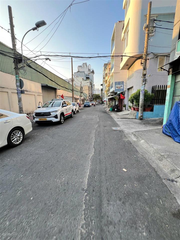 Bán nhà hẻm 4m sát mặt tiền đường trần khắc chân,p.tân định. 4m x 7.4m, trệt 4 lầu. chỉ 9.99 tỷ