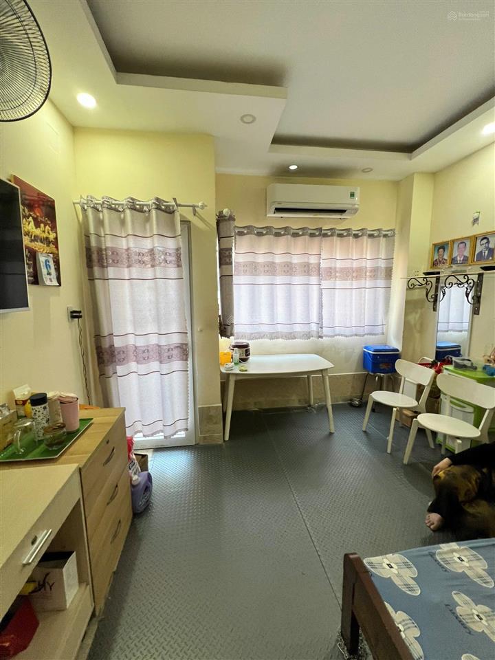 Bán nhà hẻm 4m sát mặt tiền đường trần khắc chân,p.tân định. 4m x 7.4m, trệt 4 lầu. chỉ 9.99 tỷ