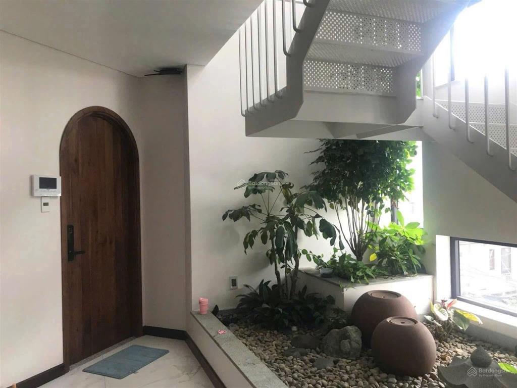 Bán nhà biệt thự đẹp đường trần khắc chân, p. tân định. 13m x 20m, hầm 5 tầng. giá 95 tỷ