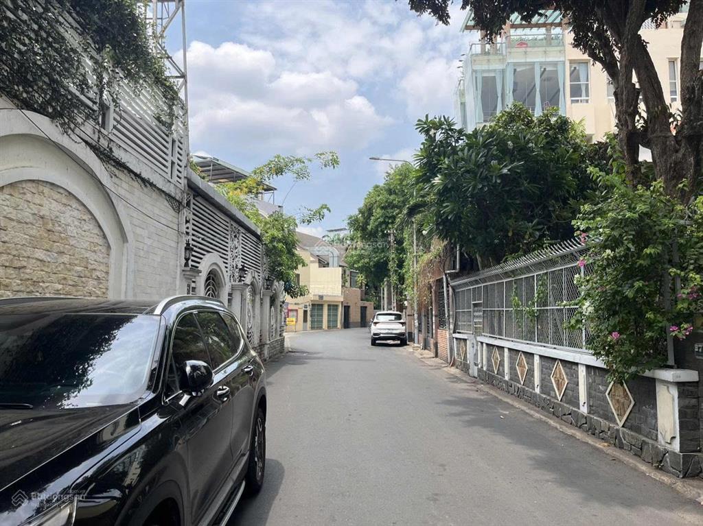 Bán nhà đẹp mặt tiền đường tân canh,p.1,q.tân bình. 4.95m x 19m, trệt 3 lầu. chỉ 32 tỷ