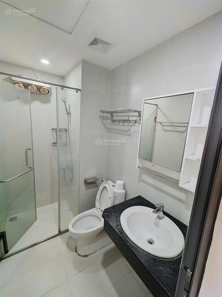 Gia đình cần bán nhanh căn 2pn góc 2 mặt thoáng tại thái hà  bộ công an  43 phạm văn đồng