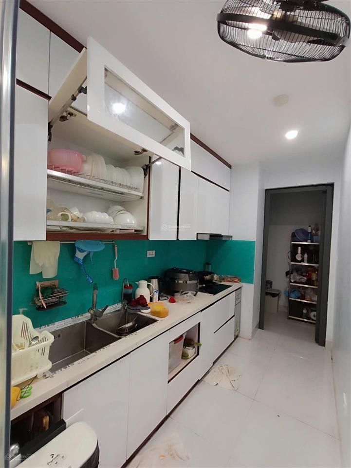 Chính chủ bán nhanh căn 2pn tòa ct4  thái hà. 43 phạm văn đồng
