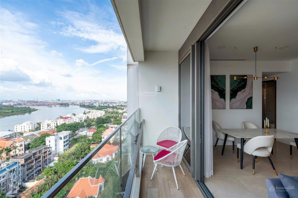 Cho thuê cc nassim thảo điền 3 phòng ngủ 133m2 view sông nội thất đẹp,  em hiền 0903 037 ***