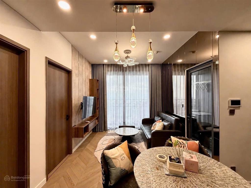 Cần bán căn hộ 1 phòng ngủ lumiere view thành phố  giá tốt đầu tư,  em hiền 0903 037 ***