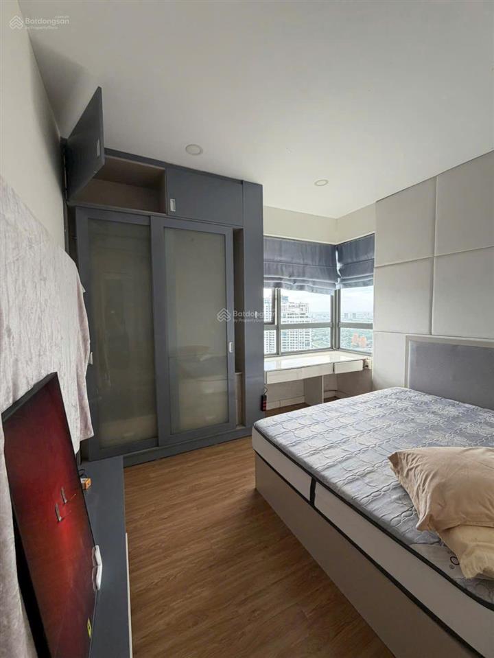 Cần bán căn hộ 3 phòng ngủ masteri thảo điền  trục căn đẹp  giá đầu tư,  0903 037 *** em hiền