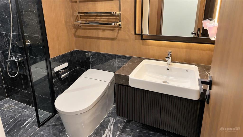 Cần bán gấp căn góc 2 phòng ngủ lumiere 76m2 giá tốt đầu tư chỉ 11 tỷ,  ngay em hiền 0903 037 ***
