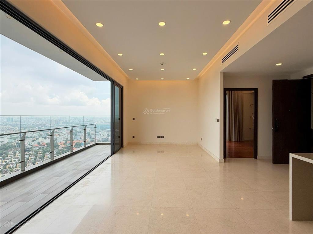 Cho thuê căn 4 phòng ngủ 182m2  view sông từ mọi phòng  tại q2 thảo điền,  0903 037 *** em hiền