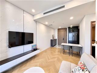 Cần bán ch 2 phòng ngủ lumiere 76m2  căn góc  giá tốt đầu tư  sổ hồng,  0903 037 *** em hiền