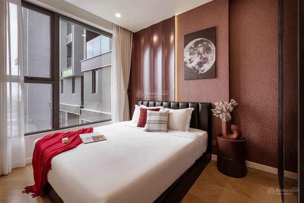 Cần bán ch 3 phòng ngủ lumiere view sông  giá tốt đầu tư  sổ hồng,  em hiền 0903 037 ***