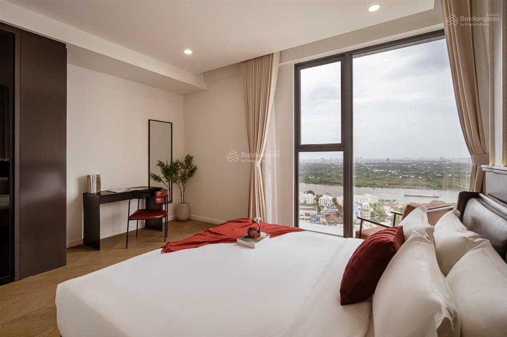 Cần bán ch 3 phòng ngủ lumiere view sông  giá tốt đầu tư  sổ hồng,  em hiền 0903 037 ***