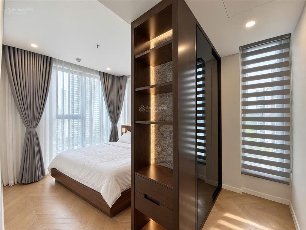 Chủ kẹt tiền bán gấp căn góc 2pn lumiere rẻ hơn thị trường 11 tỷ còn bớt,  em hiền 0903 037 ***