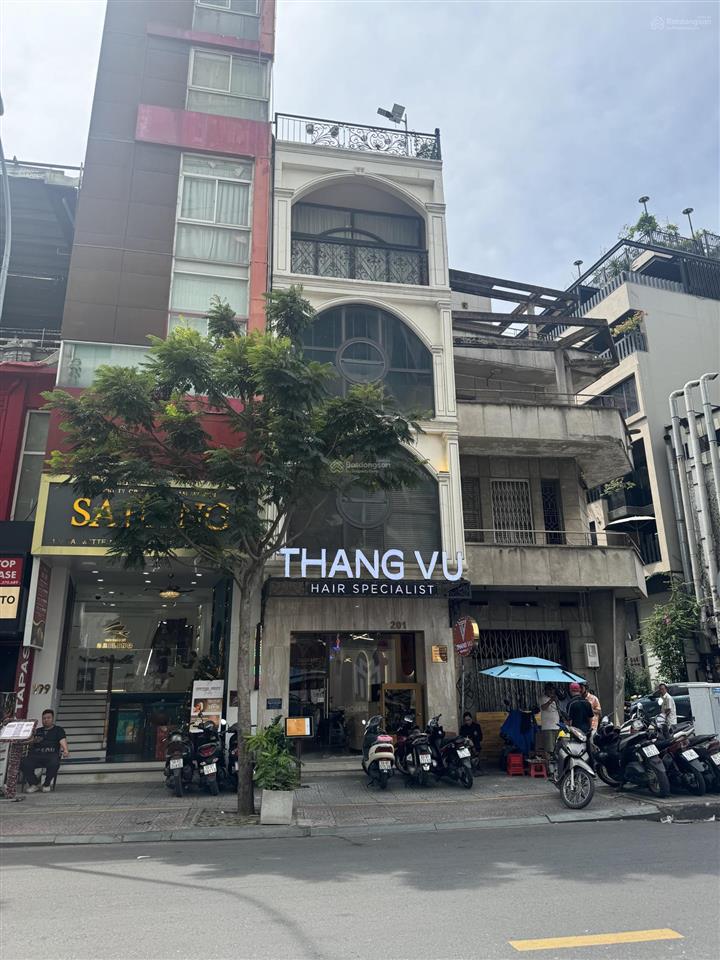 Cho thuê nhà mặt tiền calmette đối diện one central