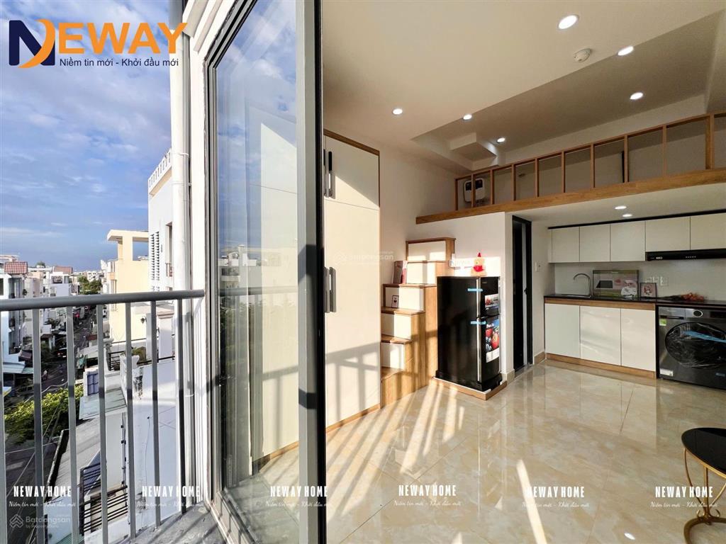 Ch full nội thất máy giặt riêng ban công cửa sổ trời siêu đẹp giá rẻ sẵn thang máy. mới 100%