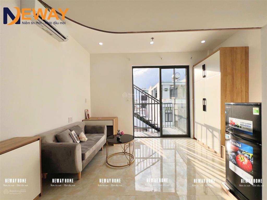 Ch full nội thất máy giặt riêng ban công cửa sổ trời siêu đẹp giá rẻ sẵn thang máy. mới 100%