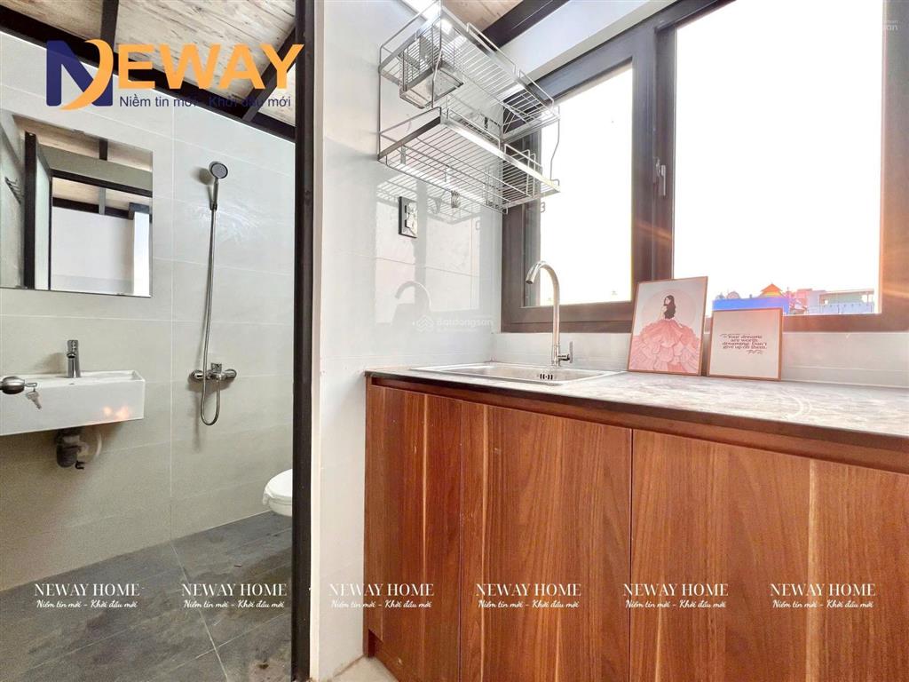 Chdv mới xâyfull nội thấtcửa sổ trời thoáng sáng sẵn thang máy ngay ngã tư 4 xã  lê văn quới