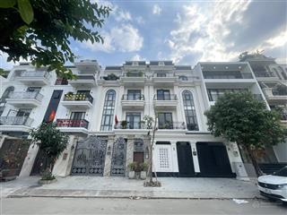 Cho thuê nhà mới xây dtsdt 550m2 hầm 4 lầu đường nguyễn hoàng, phường an phú