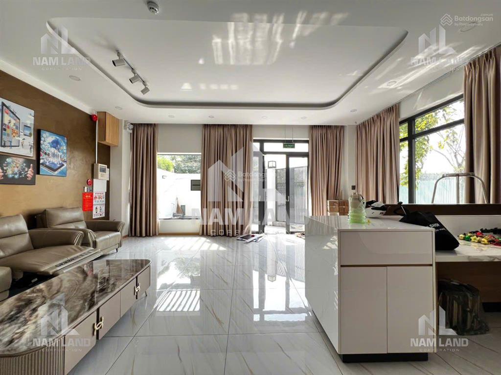 Cho thuê villa 7x21m 1 trệt 3 lầu góc 2 mặt tiền kdc newcity an phú