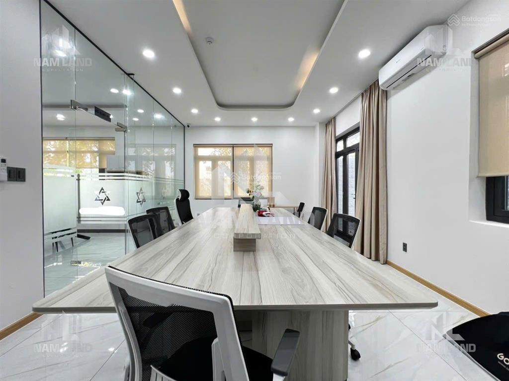 Cho thuê villa 7x21m 1 trệt 3 lầu góc 2 mặt tiền kdc newcity an phú