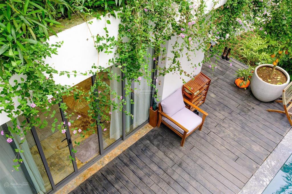 Bán biệt thự charm villa flamingo đại lải resort, sổ lâu dài, vị trí trung tâm, 242/342m², 13.5 tỷ