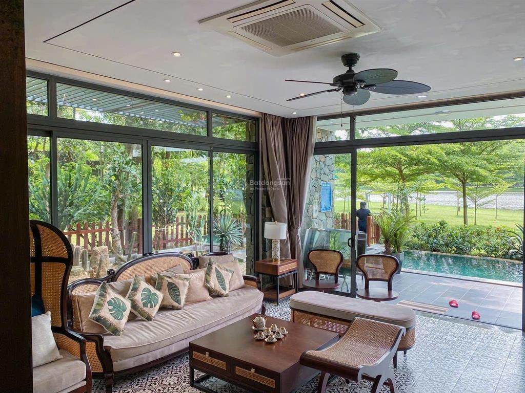 Biệt thự view hồ phân khu bách thanh flamingo đại lải resort, nội thất trang nhã, 323m2, 10.5 tỷ
