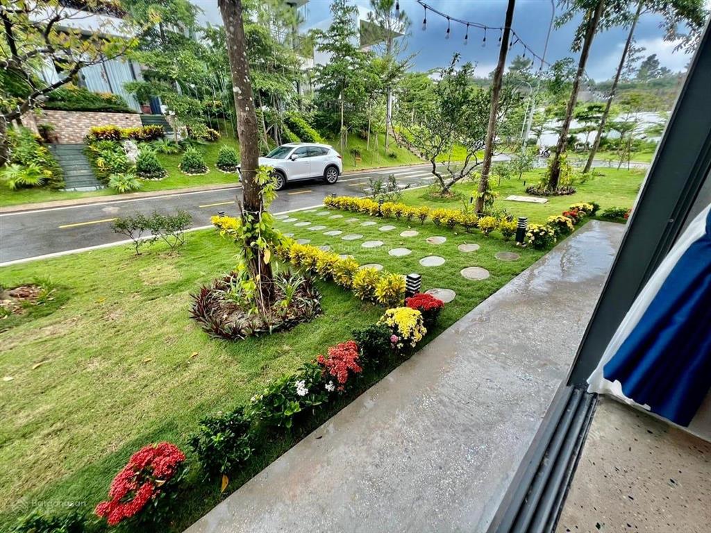 Bán biệt thự flamingo đại lải view hồ lớn, lưu không rộng, thiết kế 7 pn, dòng tiền tốt, 250m, 13tỷ