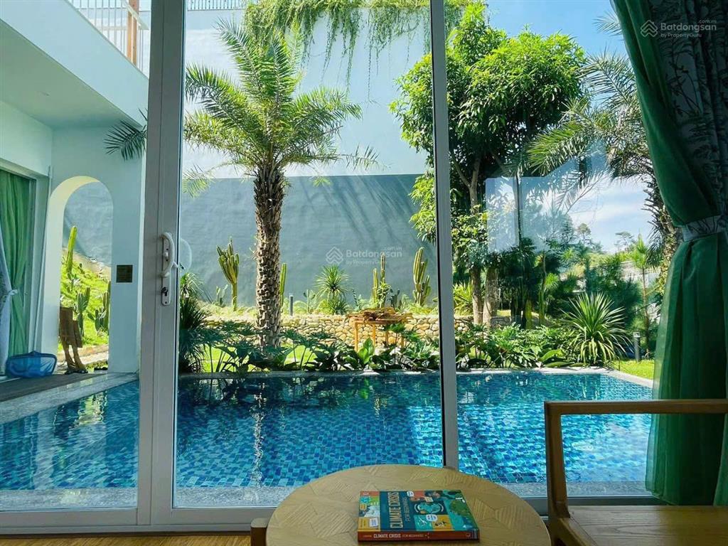 12tỷ  bán biệt thự 250m flamingo đại lải resort, view bao trọn thung lũng, nội thất sịn sò, ở ngay