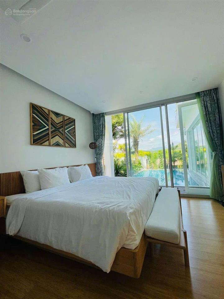 12tỷ  bán biệt thự 250m flamingo đại lải resort, view bao trọn thung lũng, nội thất sịn sò, ở ngay
