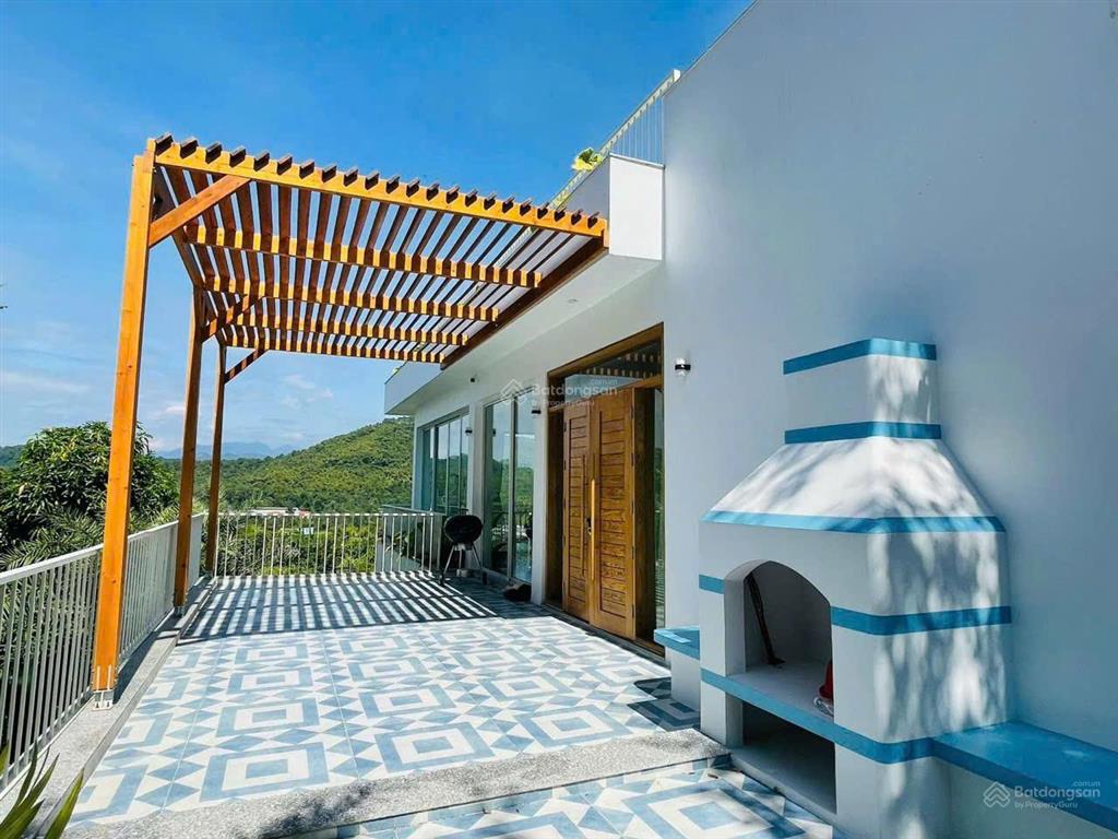 12tỷ  bán biệt thự 250m flamingo đại lải resort, view bao trọn thung lũng, nội thất sịn sò, ở ngay