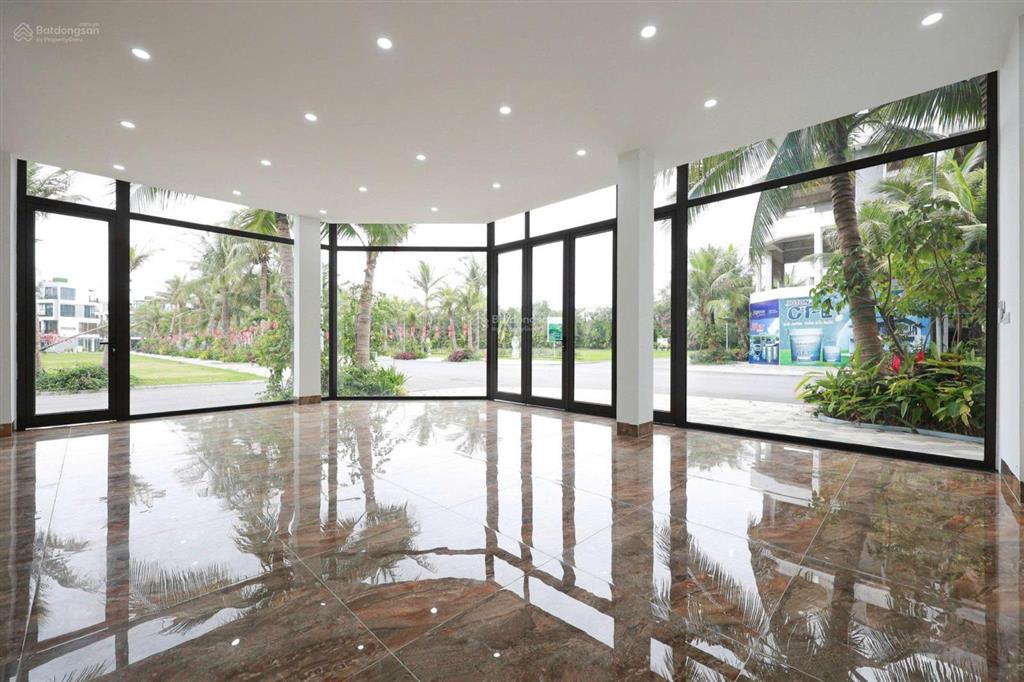 Bán biệt thự lô góc, 259m2/8.5tỷ view công viên và sân gofl, nội thất tâm huyết, vỉa hè 4m, ở ngay