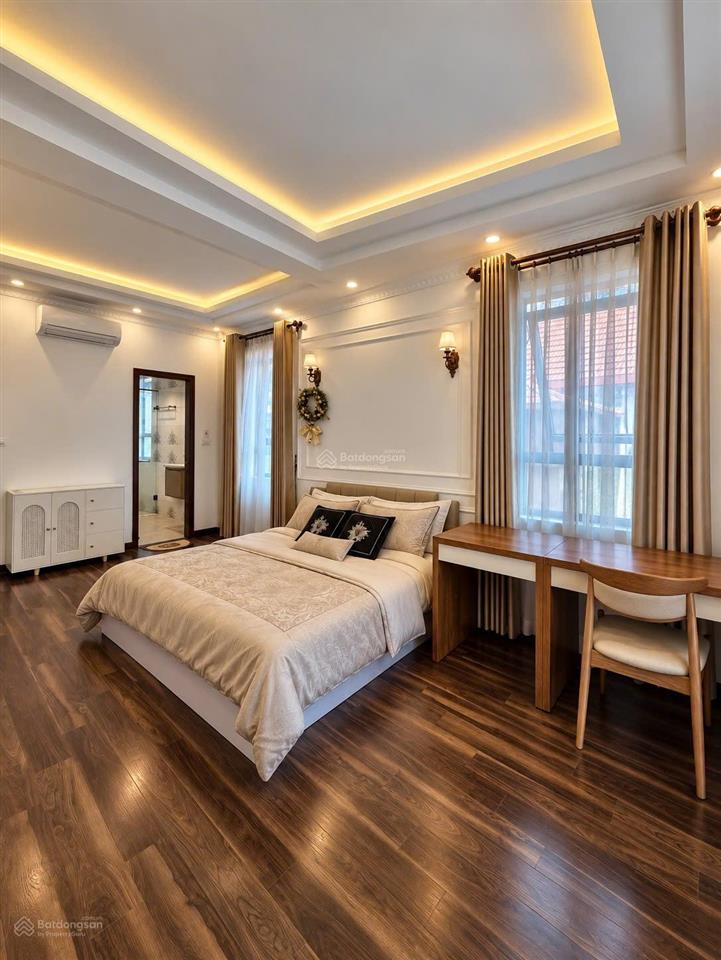 Bán nhà sài đồng, lô góc, dân tự xây, ngõ thông ô tô, tặng full nội thất đẹp ở luôn 37/40m, 12.6 tỷ