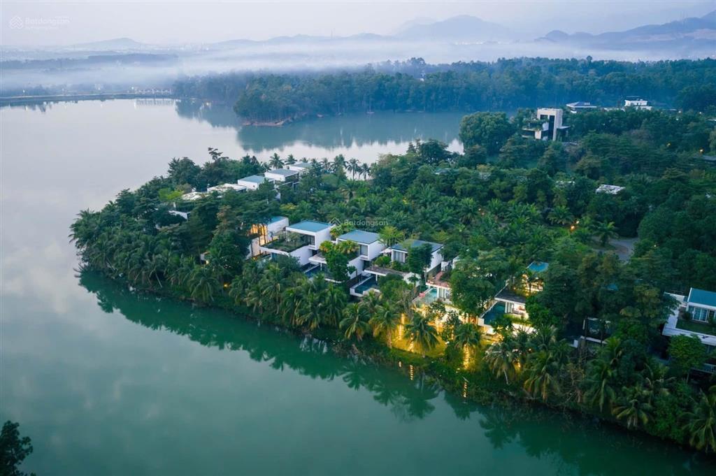 Giá tốt 7 tỷ  sở hữu 92/259m biệt thự flamingo đại lải resort, 2 mặt tiền, kd lưu trú, ở sướng