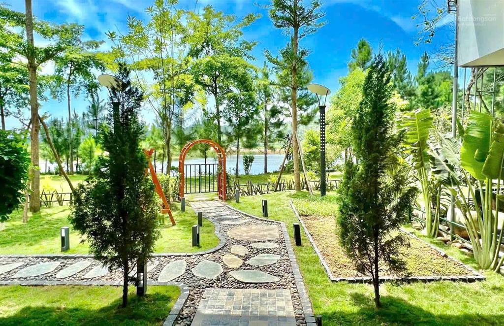 Bán biệt thự 250/500m flamingo đại lải, view hồ lớn, cạnh thanh xuân valley, nội thất tâm huyết