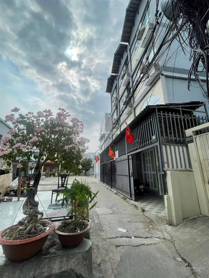 Cho thuê nhà riêng 1056 huỳnh tấn phát, 8,5 triệu, 90m2 đẹp