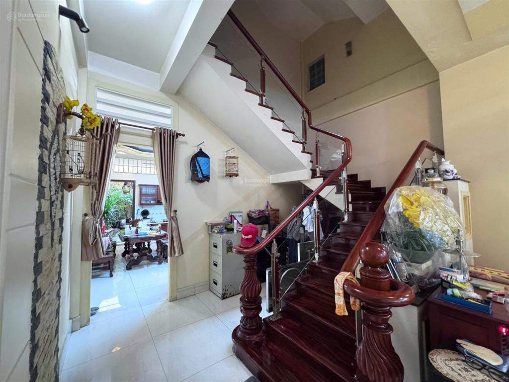 Mtkd bề thế lũy bán bích, chủ bán gấp 32 tỷ còn thương lượng