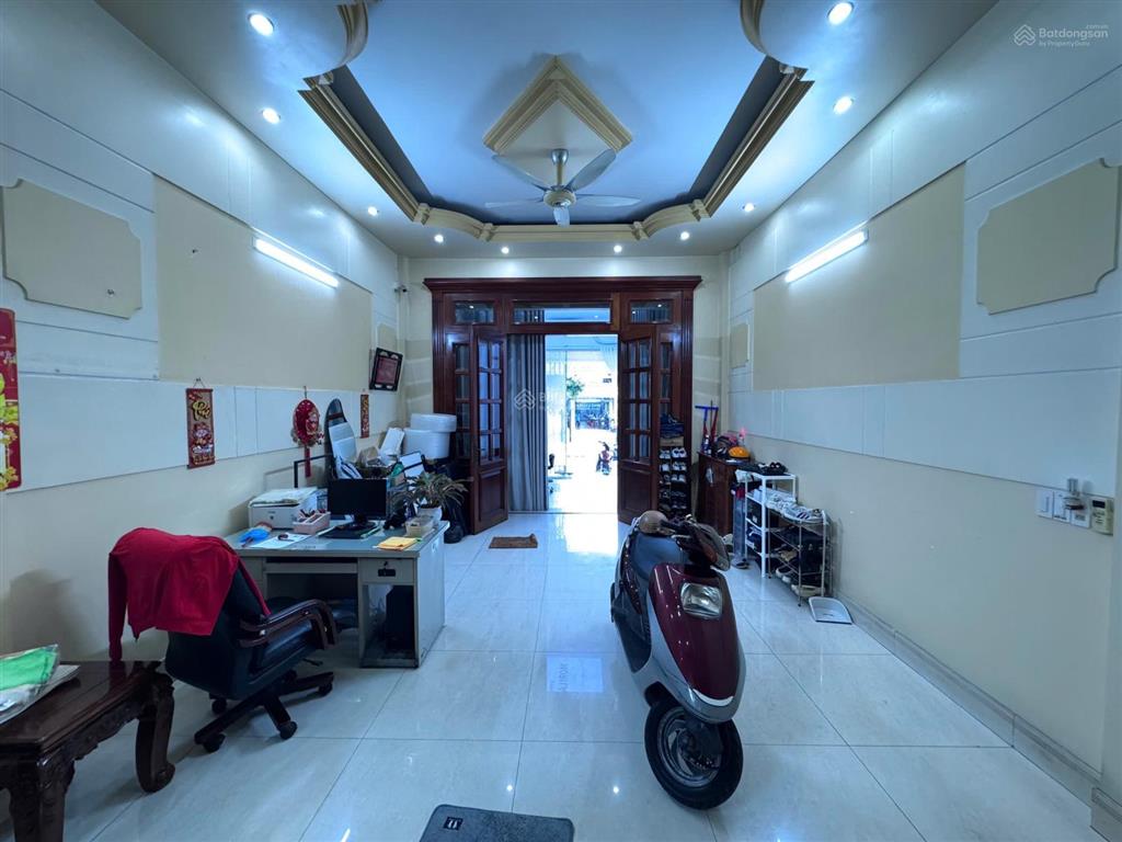 Mtkd bề thế lũy bán bích, chủ bán gấp 32 tỷ còn thương lượng