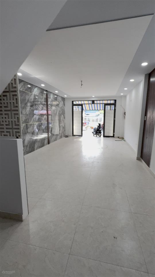 Mặt tiền kinh doanh chợ bình long, diện tích 75m2, sổ đẹp, klg chốt nhanh giá ưu đãi trong tháng
