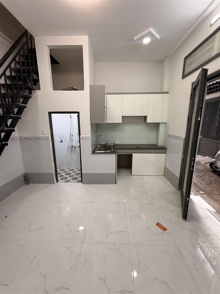 Hàng hiếm nhà 18m2 trệt lửng lầu 2pn sát vách tân phú chỉ nhỉnh 2 tỷ shr