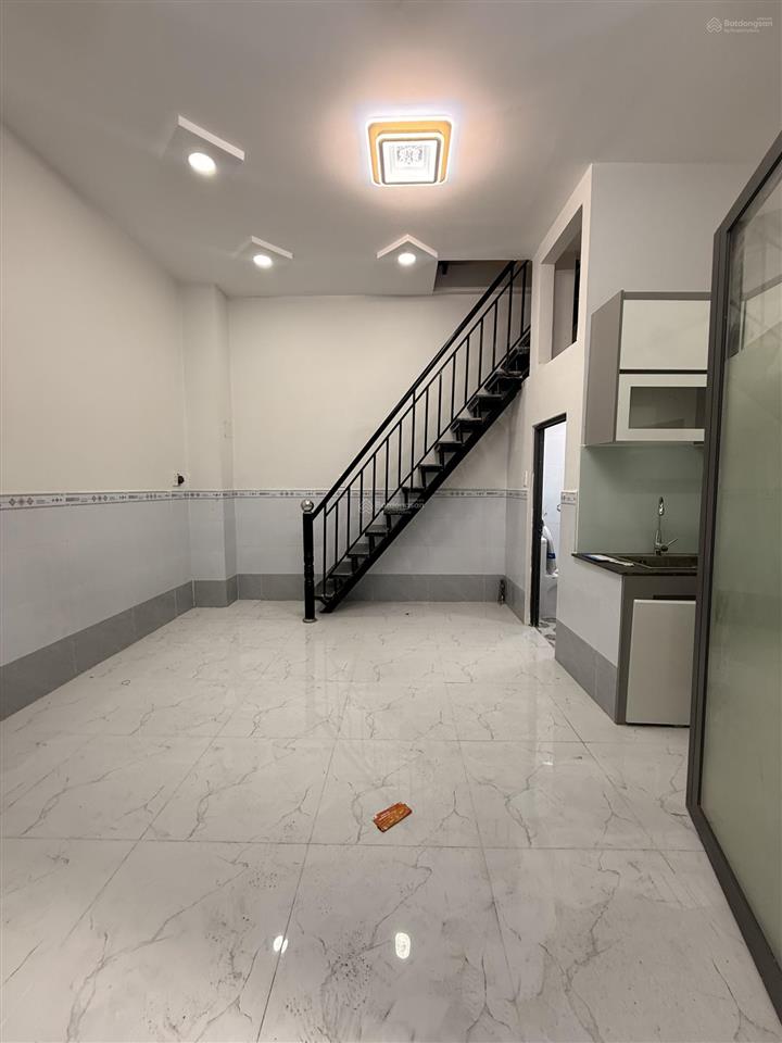 Hàng hiếm nhà 18m2 trệt lửng lầu 2pn sát vách tân phú chỉ nhỉnh 2 tỷ shr