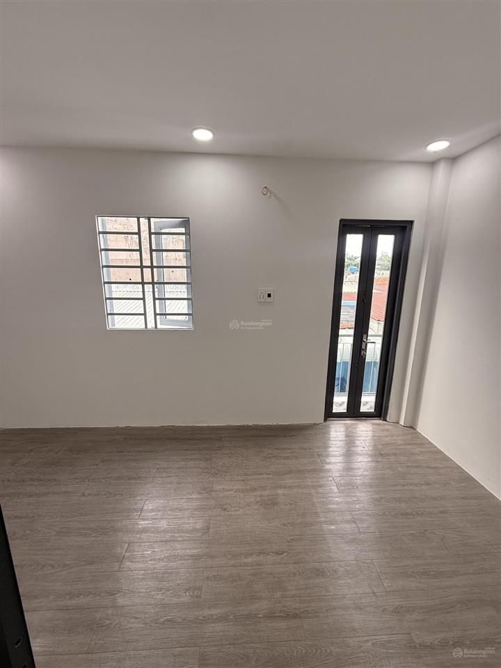 Hàng hiếm nhà 18m2 trệt lửng lầu 2pn sát vách tân phú chỉ nhỉnh 2 tỷ shr
