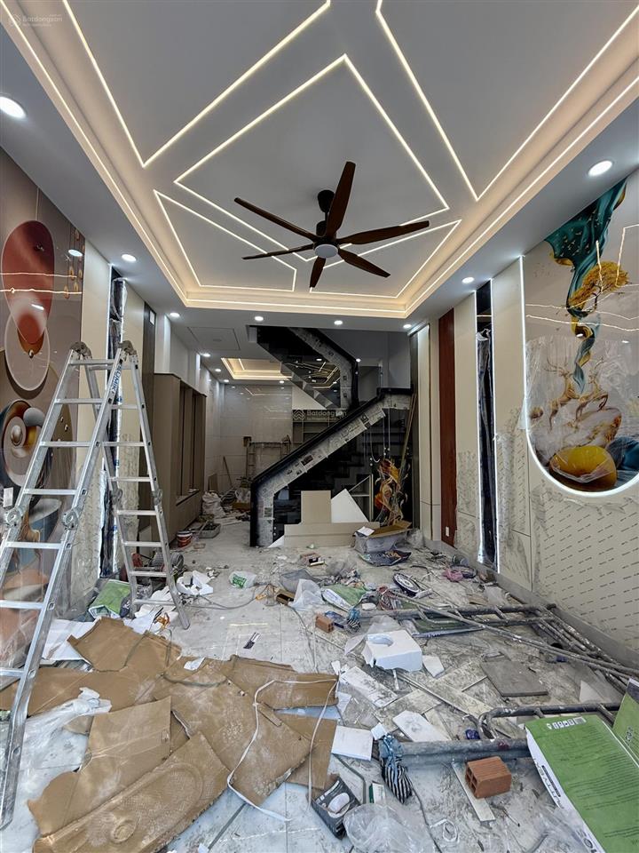 Bán nhà xây mới 100%, hơn 50m² giáp aeon tân phú, hẻm xe hơi có thể đậu trong nhà, chỉ nhỉnh 6 tỷ
