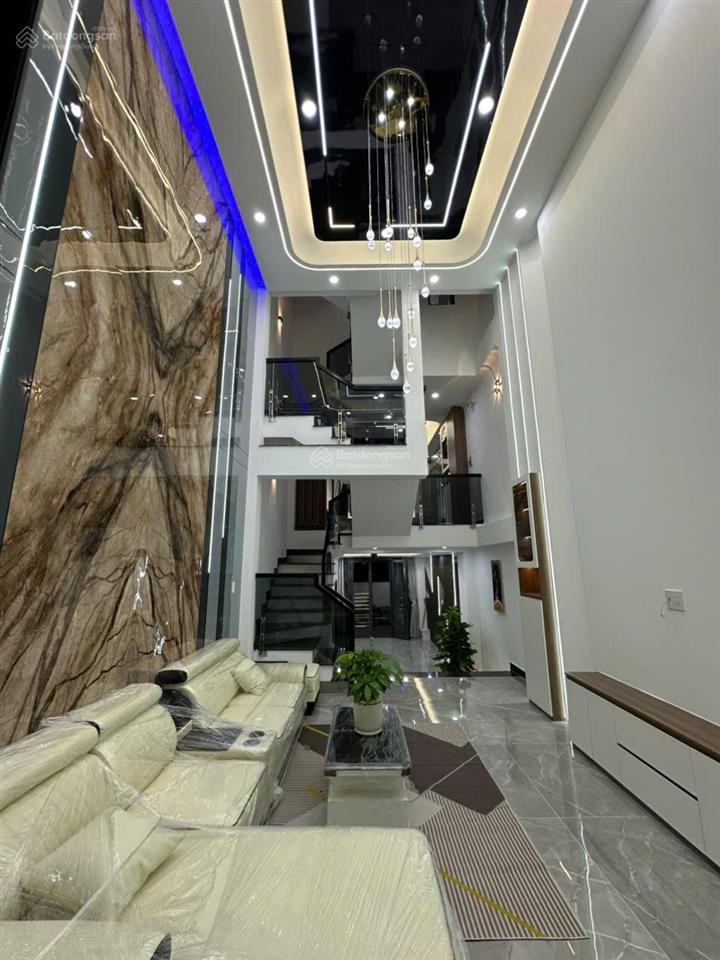 Nhà xây mới chủ đang cần bán gấp 65m2, 4 tầng full nội thất xịn chỉ nhỉnh 7 tỷ