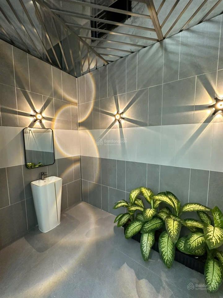 Nhà xây mới chủ đang cần bán gấp 65m2, 4 tầng full nội thất xịn chỉ nhỉnh 7 tỷ