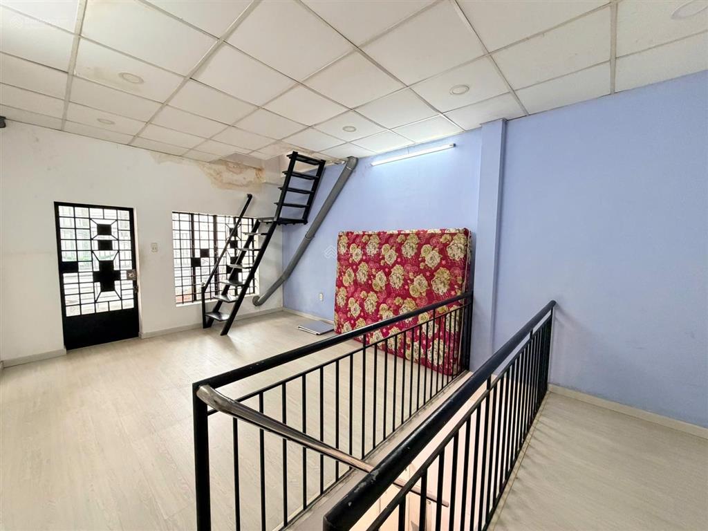 Chủ ngộp cần bán gấp nhà tân bình 32m2 chỉ hơn 4 tỷ