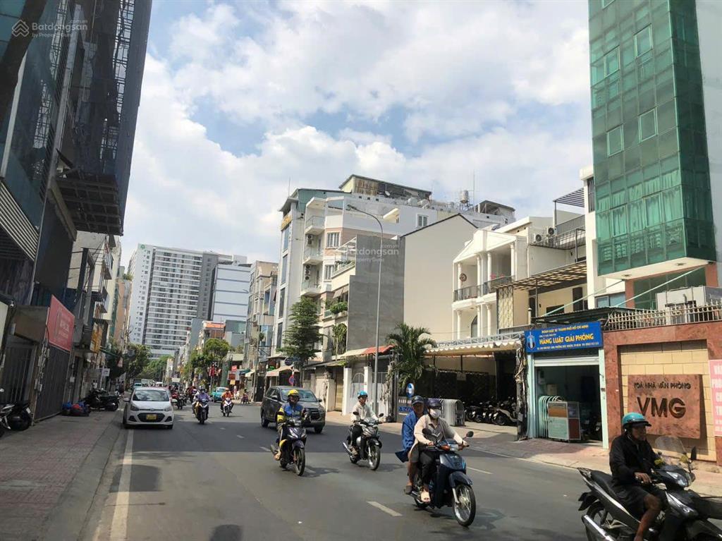 Bán nhà góc 3 mt đường đào duy anh phú nhuận dt 9 x 29m 3 lầu cn 251m hđ thuê 100 triệu