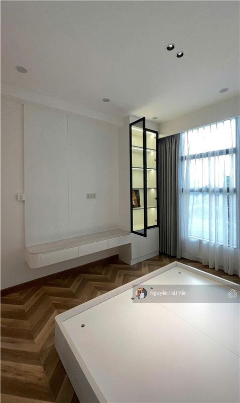 Hải yến nam minh land  bán căn hộ sunwah pearl 3 phòng ngủ, 131m2 tòa gh.14, nội thất mới 100% đẹp
