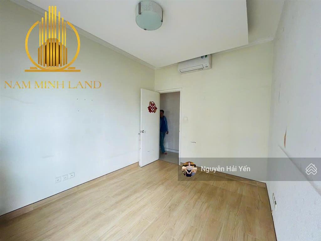 Nam minh land  bán căn hộ 3 phòng ngủ saigon pearl, 135m2, nội thất cơ bản. giá tốt, dễ xem nhà