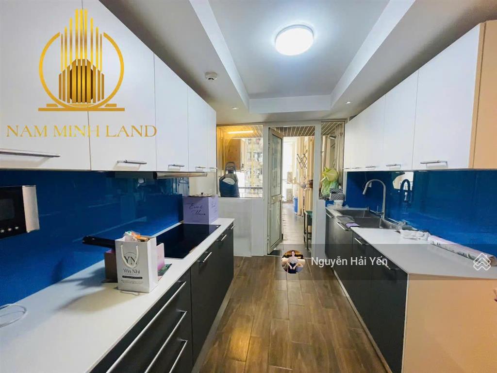 Nam minh land  bán căn hộ 3 phòng ngủ saigon pearl, 135m2, nội thất cơ bản. giá tốt, dễ xem nhà