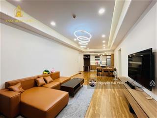 Nam minh land  bán căn hộ 3 pn saigon pearl 137m2, full nội thất mới, đang có hđt 38 triệu/tháng