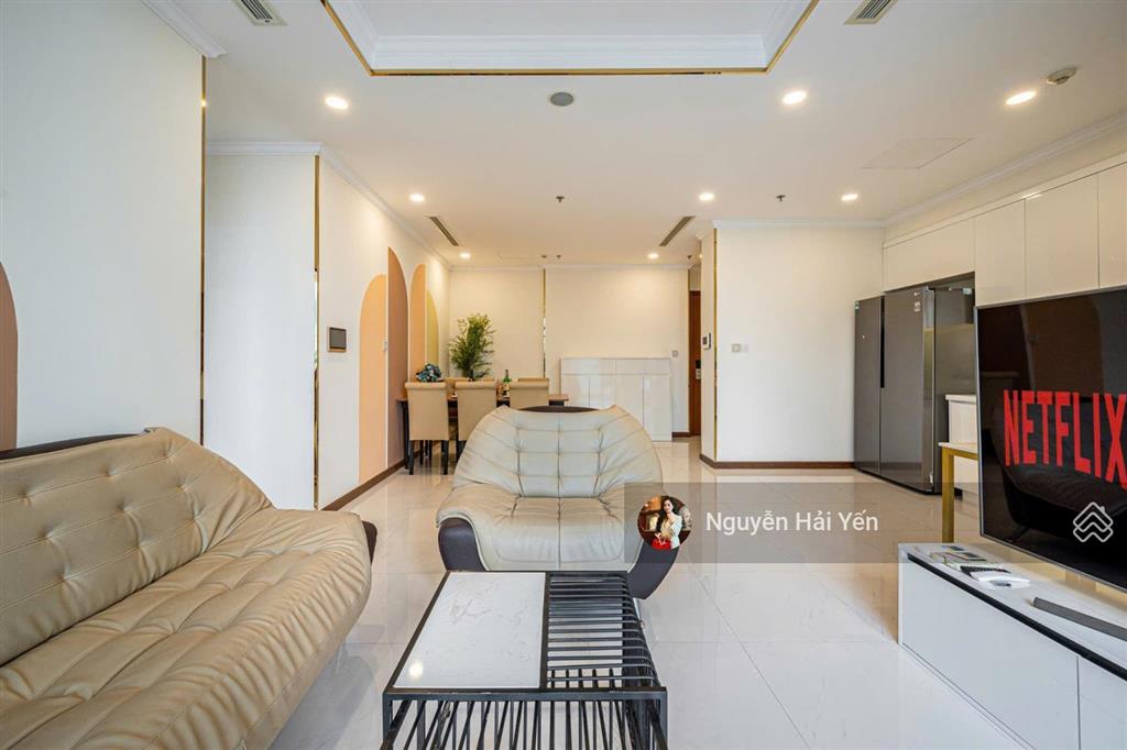 Hải yến nam minh land  cho thuê căn hộ dịch vụ tại vinhomes central park theo ngày  tháng  năm